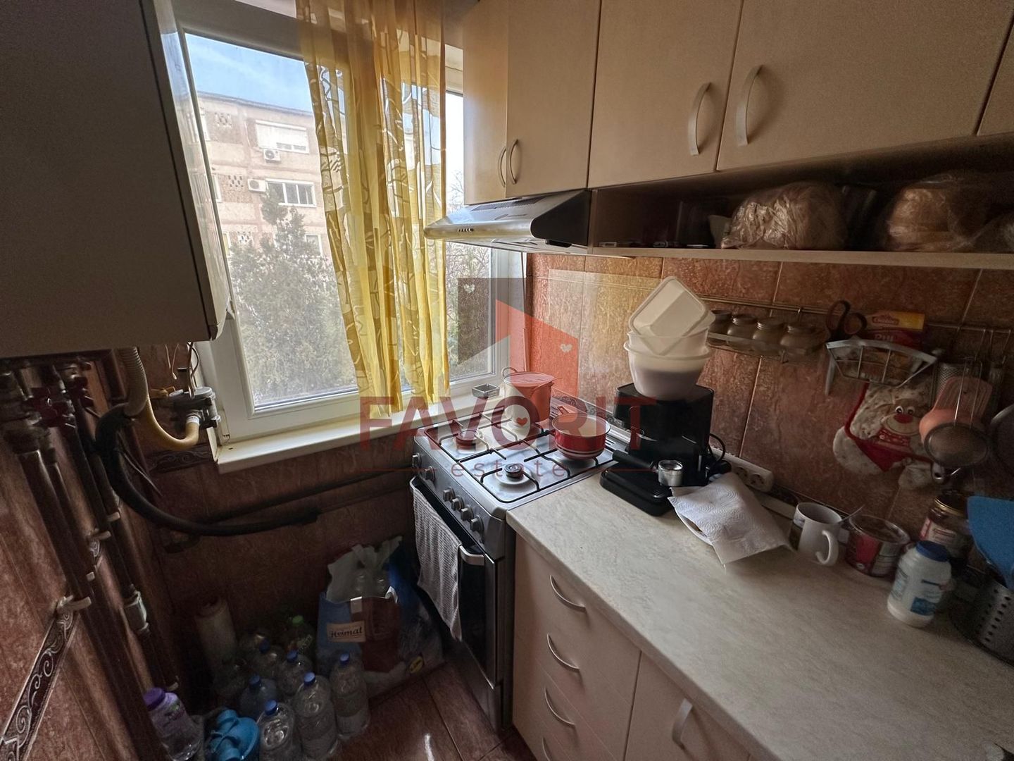 4 camere | etaj intermediar | centrala proprie | mobilat si utilat | boxa | - Poză 5