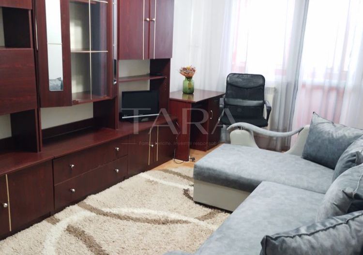 Garsonieră cu balcon, etaj intermediar. - Poză 1