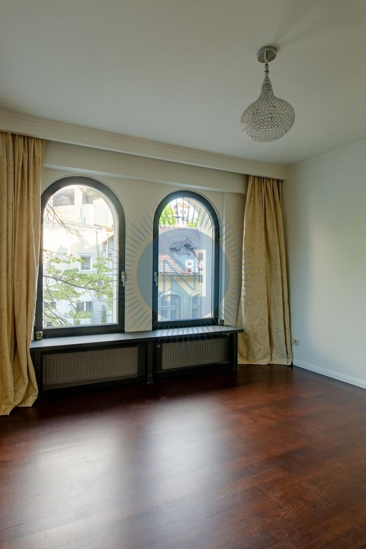 Vila premium Capitale - Poză 12