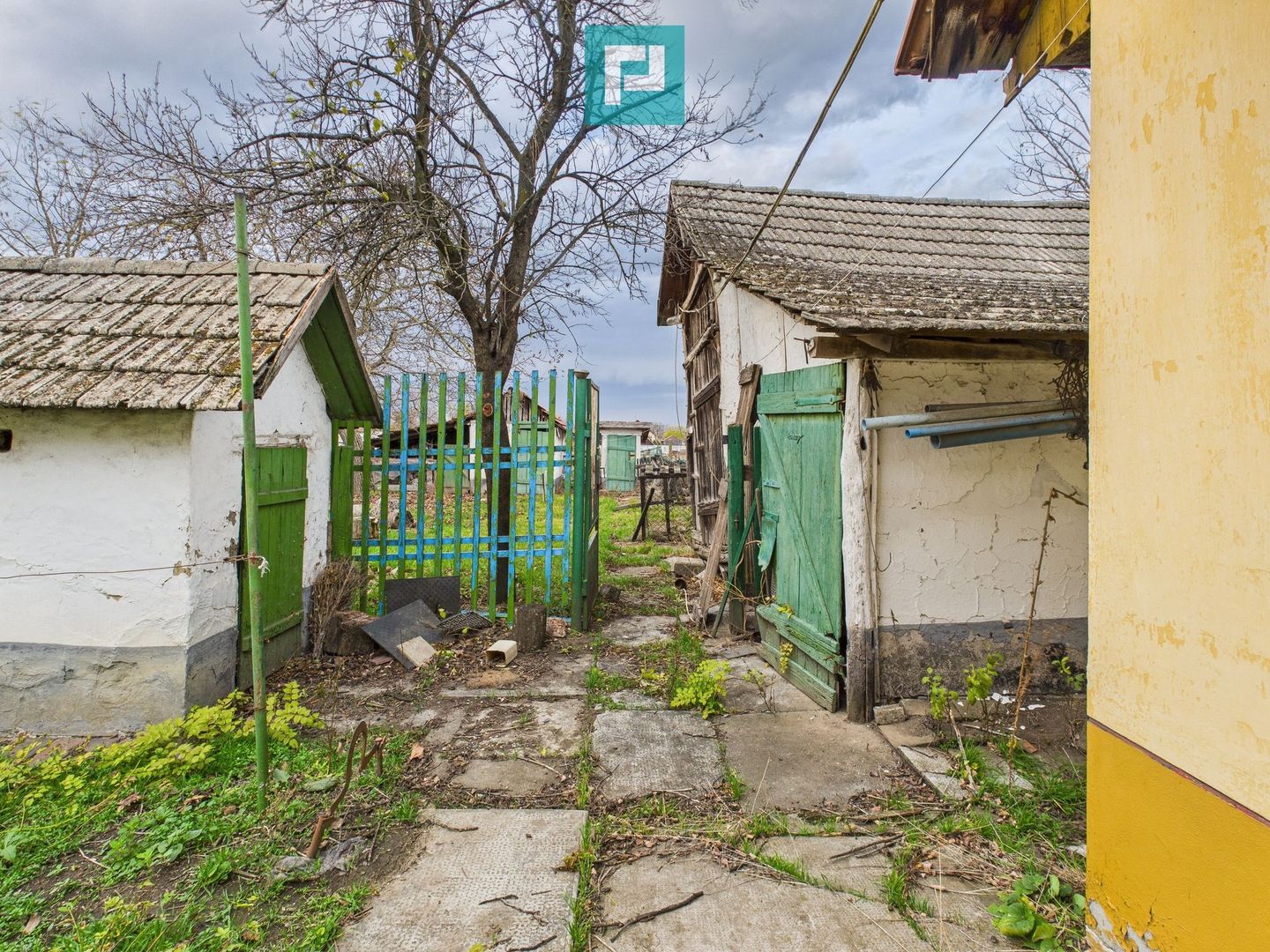 Casă cu 3 camere și potențial în Nagybanhegyes - Poză 8