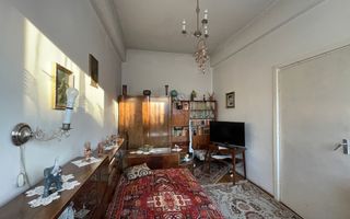 3 camere/ zona Facultatii de Litere / Parcare in curte - Poză 3