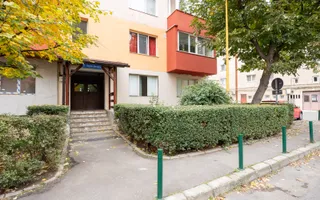 Triaj-Coresi-3 camere+2 bai-70 mp utili NERENOVAT - Poză 24