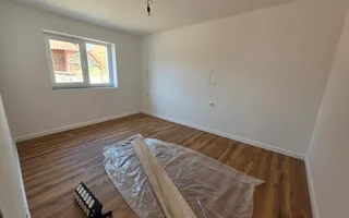 Casă 4 Camere, 2 Bai, 900mp Teren - Poză 16
