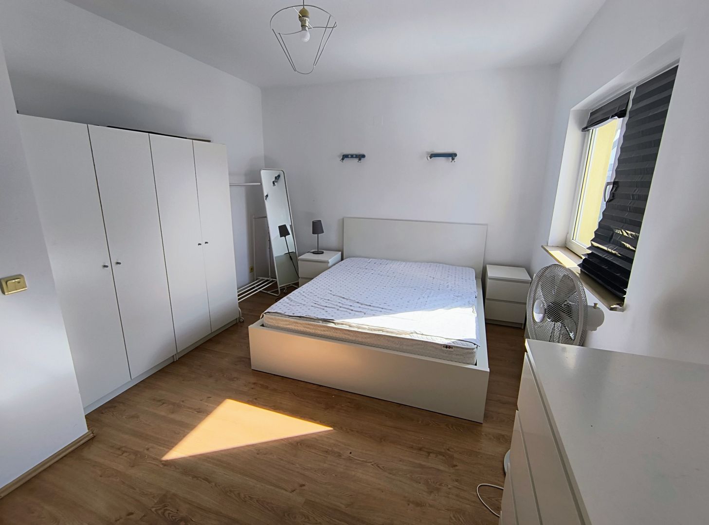 Vila Complex The CLASS,- rond OMV Pipera- curte - garaj - Poză 16