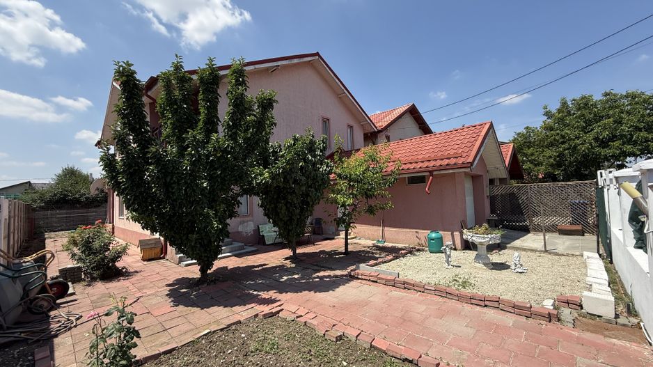 Vila P+1 cu terasă 255 mp + garaj 22,5 mp si teren 417 mp-Berceni ! - Poză 34