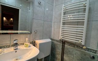 APARTAMENT 3 CAMERE RAHOVA ANTIAERIANA 61 MP - Poză 3