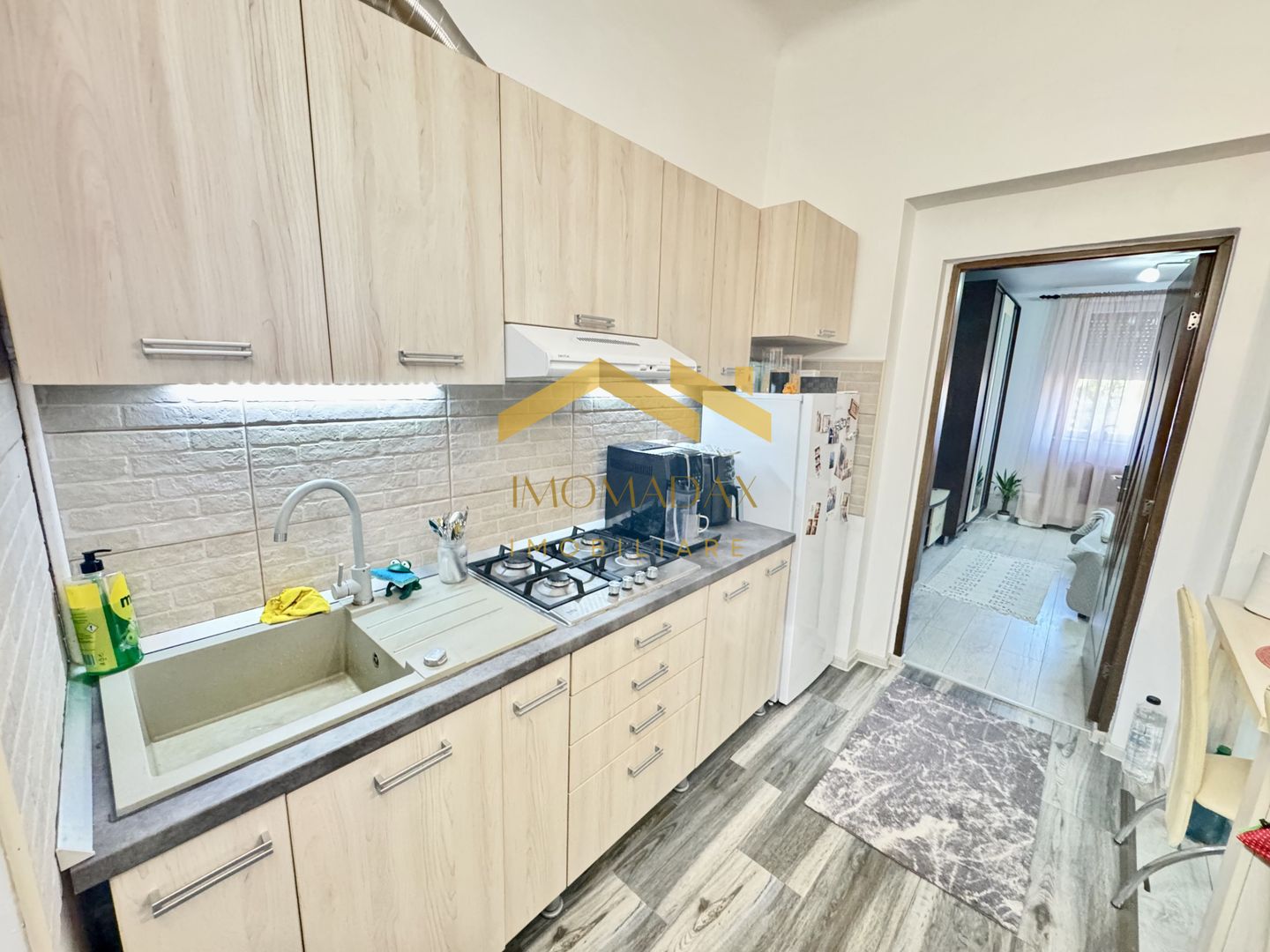 Lunei-Apartament 1 Camera-Centrala Proprie - Poză 7