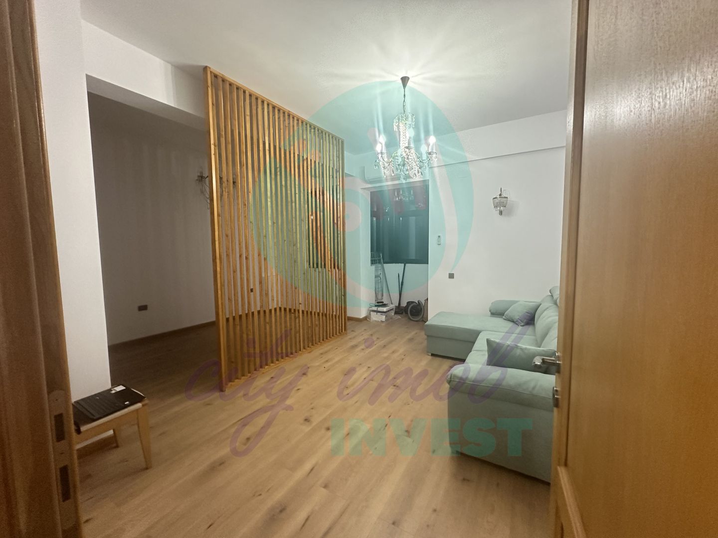 Garsoniera renovata intr-o zona boema - Poză 5