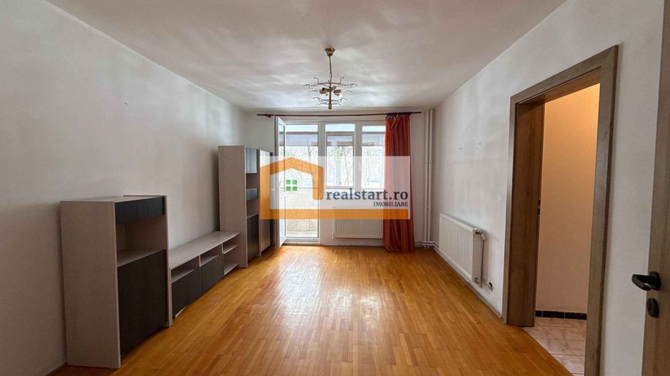 Parter Inalt, langa Mall Park Lake, Metrou Dristor, Piata, Centrala termica, - Poză 1