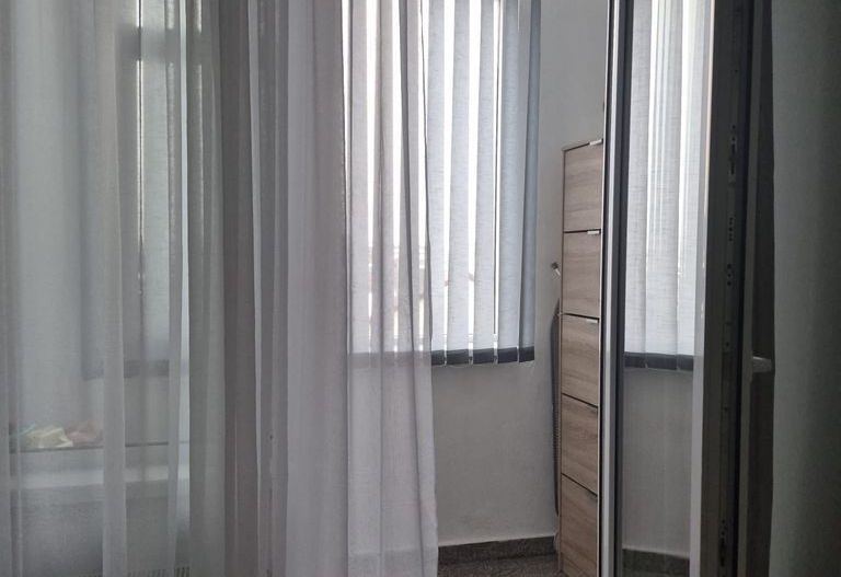 Apartament cu 2 camere si loc de parcare inclus - Poză 5