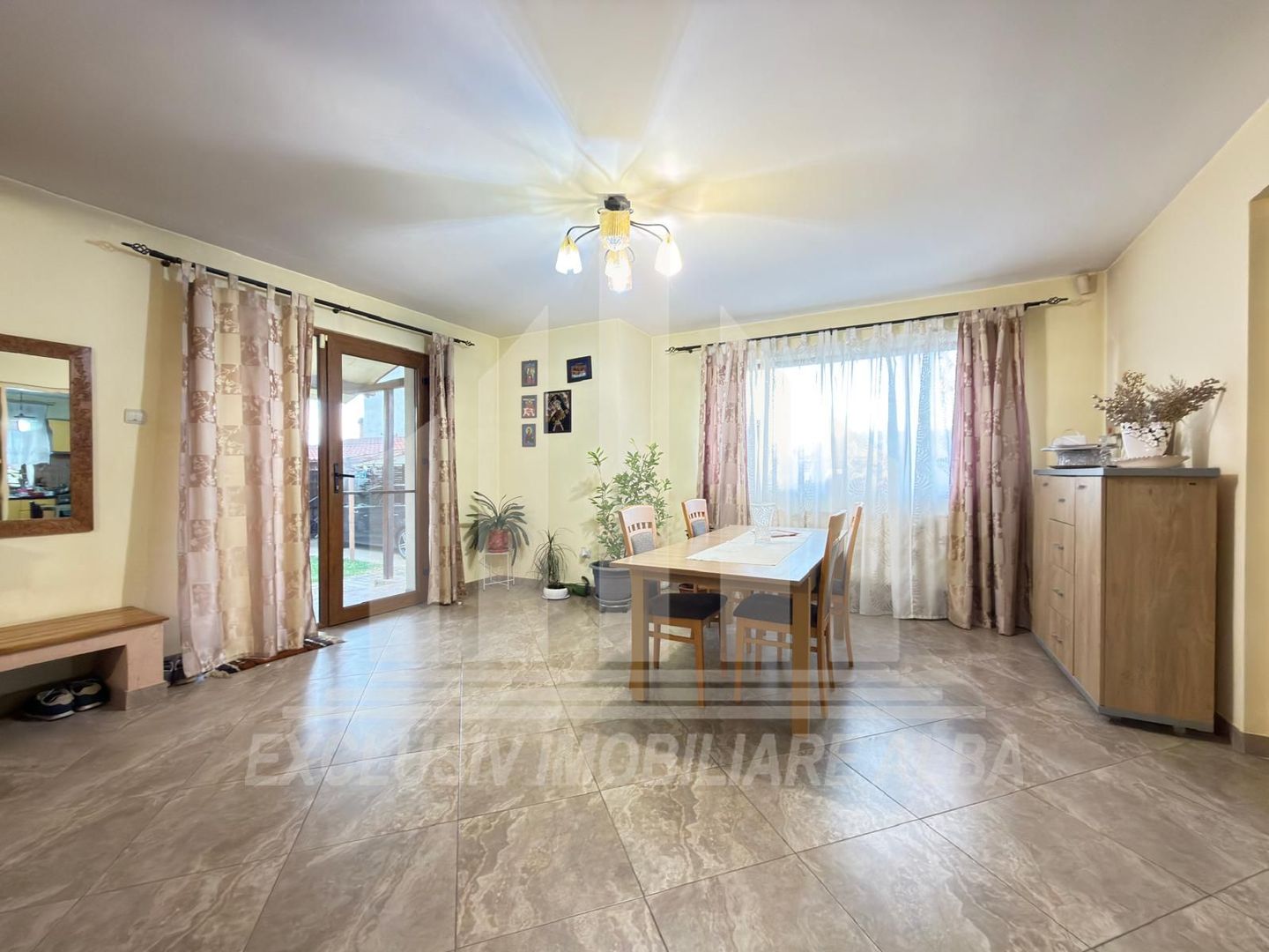 Casa individuala | 160 mp | Mobilata si Utilata | Arex - Poză 3