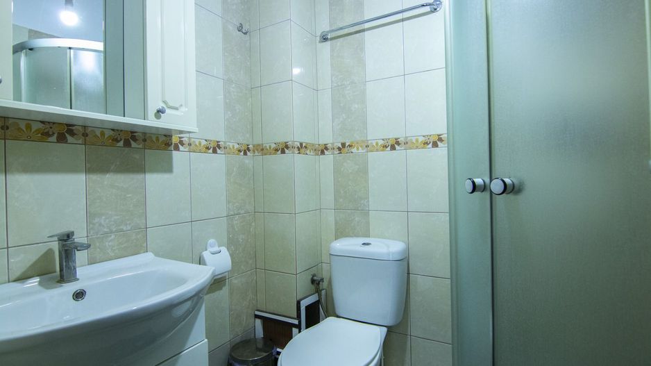 Casă / Vilă, 5 camere, teren 690 Mp., Prelungirea Ghencea - Maracineni - Poză 38