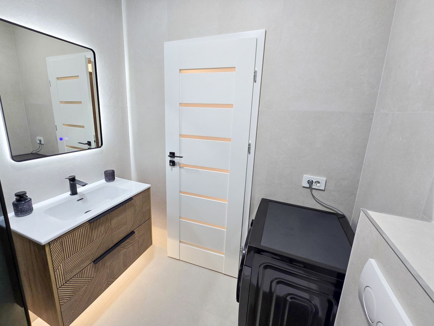 Închiriere apartament 2 camere | Prima Închiriere | Aproape de metrou - Poză 15