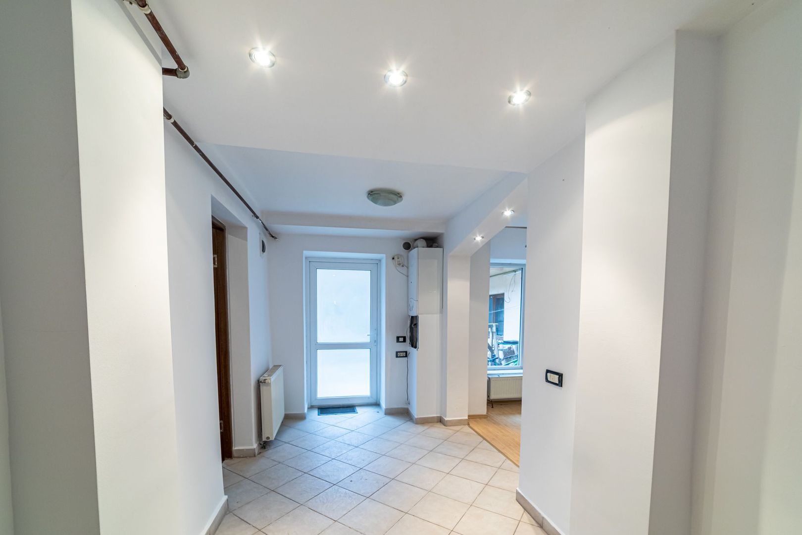 Apartament ultracentral la 1 minut de teatru - Poză 6