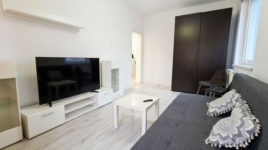 Apartament 3 camere de vânzare – Sector 6 - Poză 3