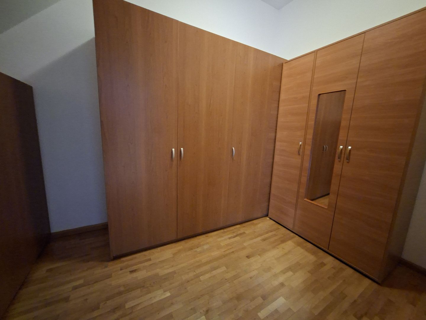 Vilă luminoasă I Gradina mare si loc de joacă privat I Iancu Nicolae - Poză 31