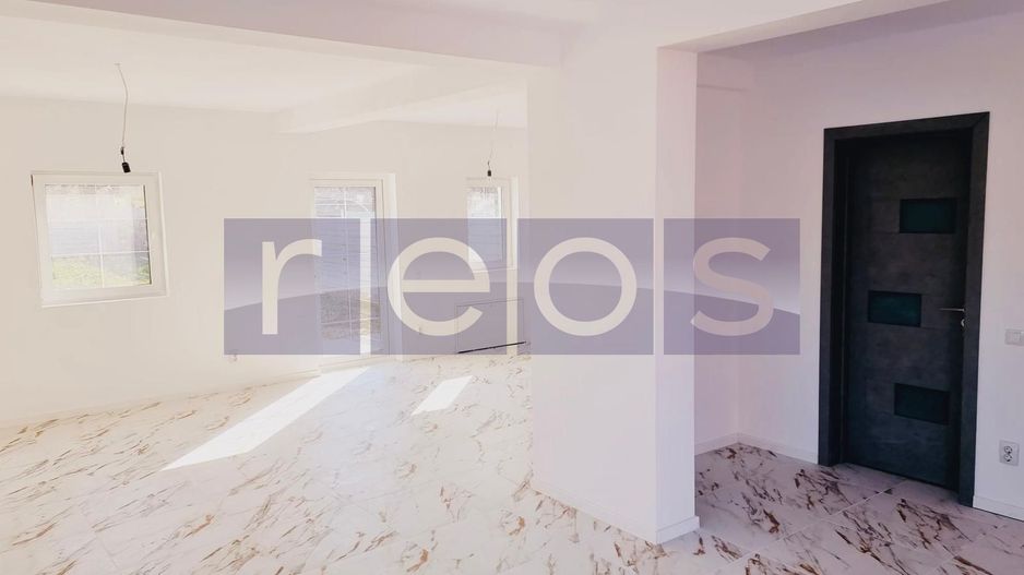 VILA DE VANZARE | 5 CAMERE | BURIAS - Poză 9