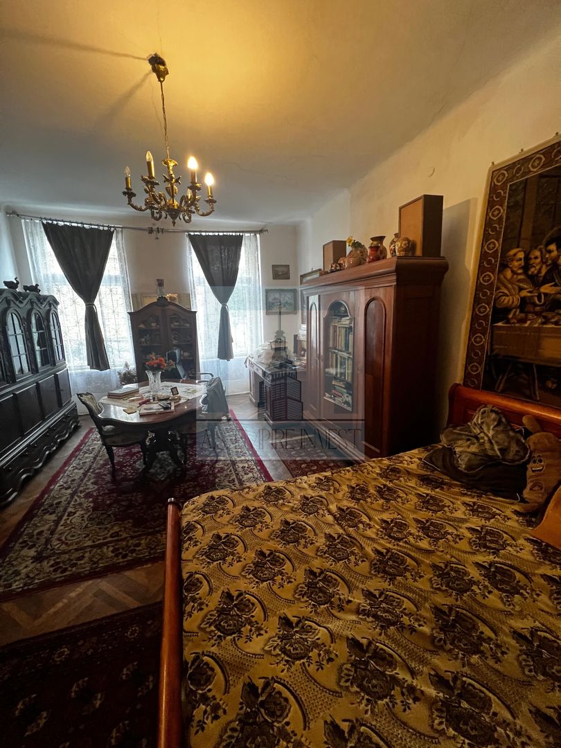 Apartament 3 camere , 98 mp utili - zona Centrul Istoric - Poză 1