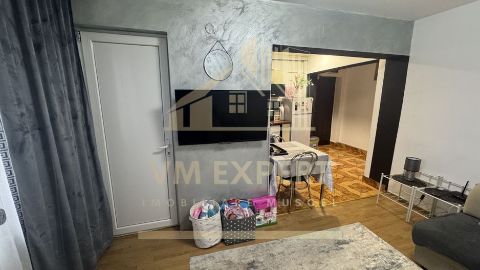 APARTAMENT 3 CAMERE ETAJ 3 VISOI - Poză 12