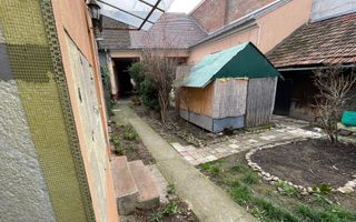 Apartament la curte comuna ULTRACENTRAL - Poză 4