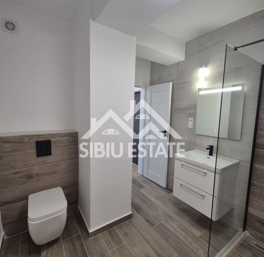 Apartament 3 camere decomanadate Calea Surii Mici - Poză 3
