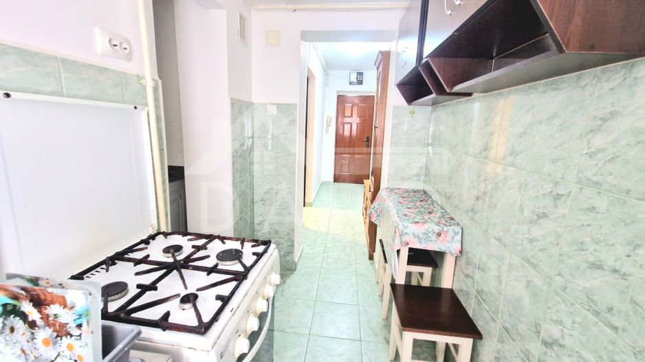 Inchiriez apartament cu doua camere in Cartierul Dambu - Poză 5