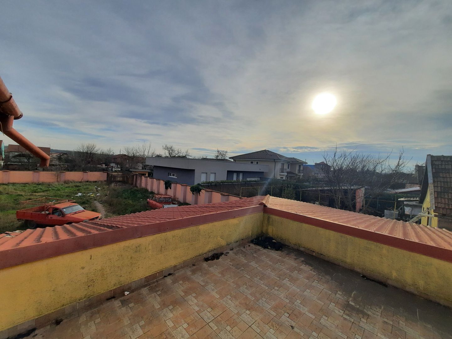 Locuinta individuala 6 camere - zona Lidl - Poză 1