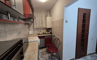 Apartament 2 camere, mobilat, utilat, etaj 1, zona Closca - Poză 2