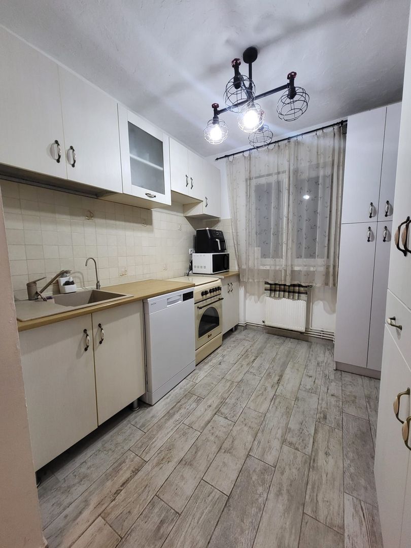 BRASADAS vinde ap 3 cam etaj 3/4 14 Mai. - Poză 4