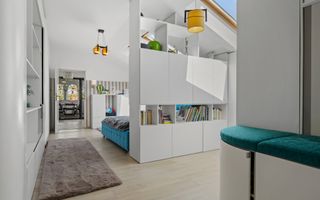 Eleganță și Spațiu în Inima Cartierului Domenii | Apartament cu 5 Camere în Vilă - Poză 9
