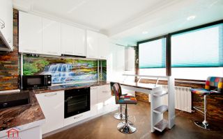 Vanzare apartament elegant cu 2 camere( Papadie) , etaj 4,105.000 EURO - Poză 3