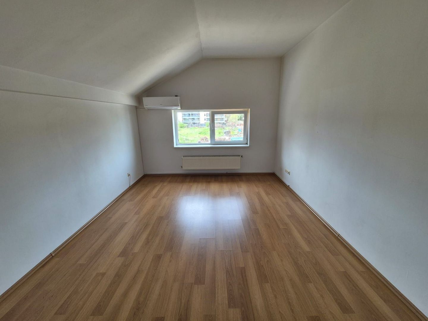 Inchiriere vila 5 dormitoare S+P+E+M | 300 mp utili Erou Iancu Nicolae - Poză 15