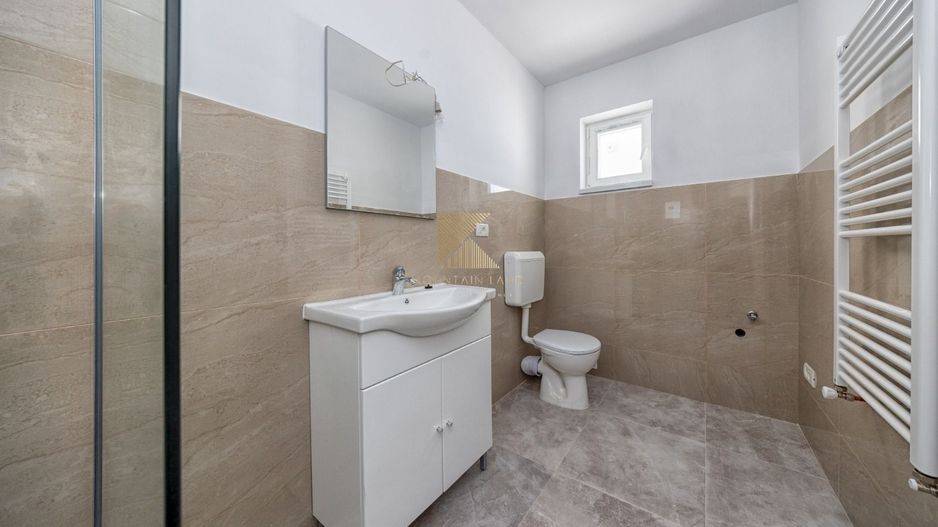 Casă modernă cu curte privată, aproape de Brașov – Cartierul Izvor - Poză 14