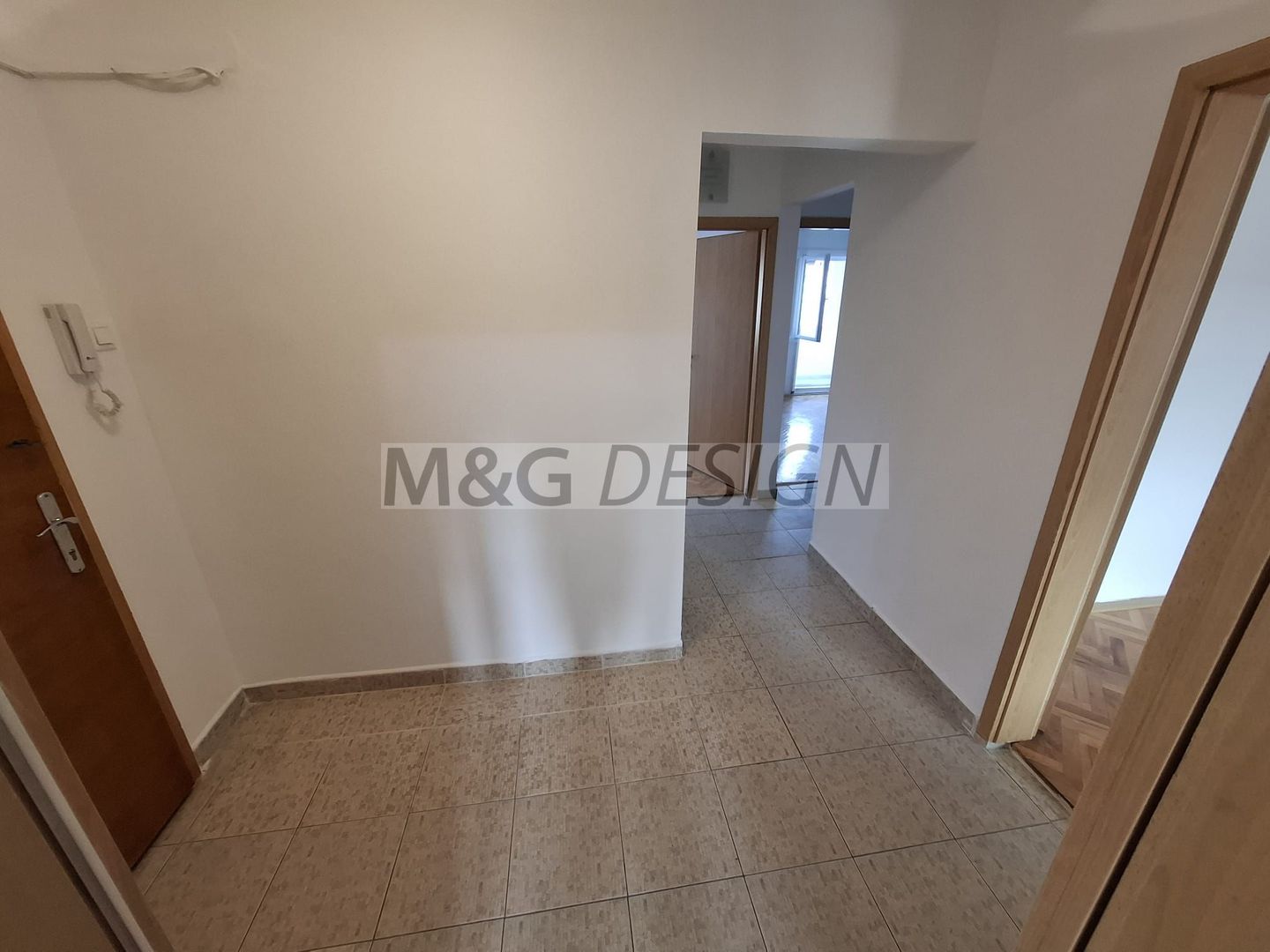 Aradului, 3 camere decomandat, 2 bai - Poză 9