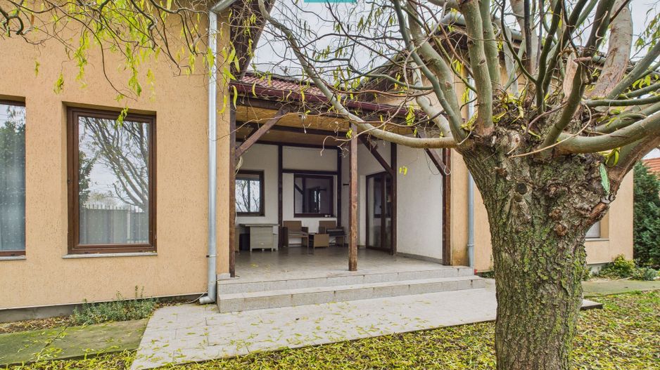 Casă individuală spațioasă, la 10 km de Timișoara - Poză 1