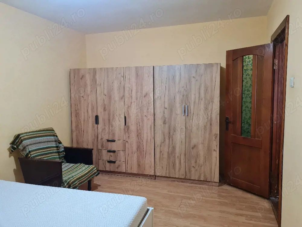 SE VINDE AP 3 CAM - REPER - HOTEL CRISTAL - Poză 2