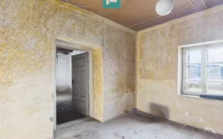 Casă în centrul localității Dezna, județul Arad - Poză 13