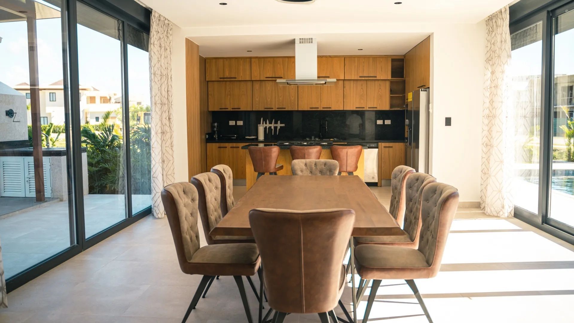 Tropical Heaven Villa - Poză 13