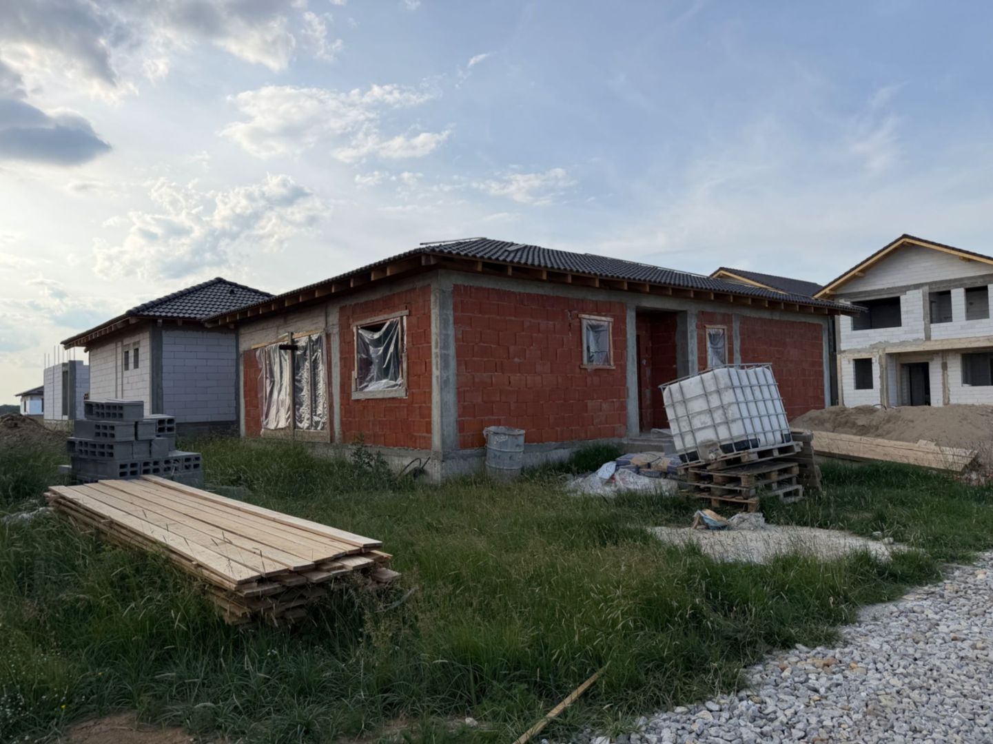 Casa cu 4 camere in Cihei | Finisata la cheie - Poză 3