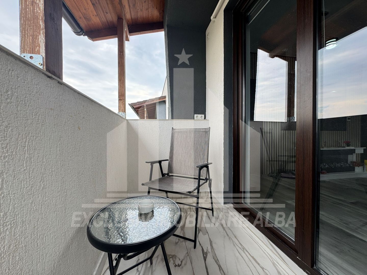 Apartament cu 3 camere decomandate, Bloc Nou - Poză 8