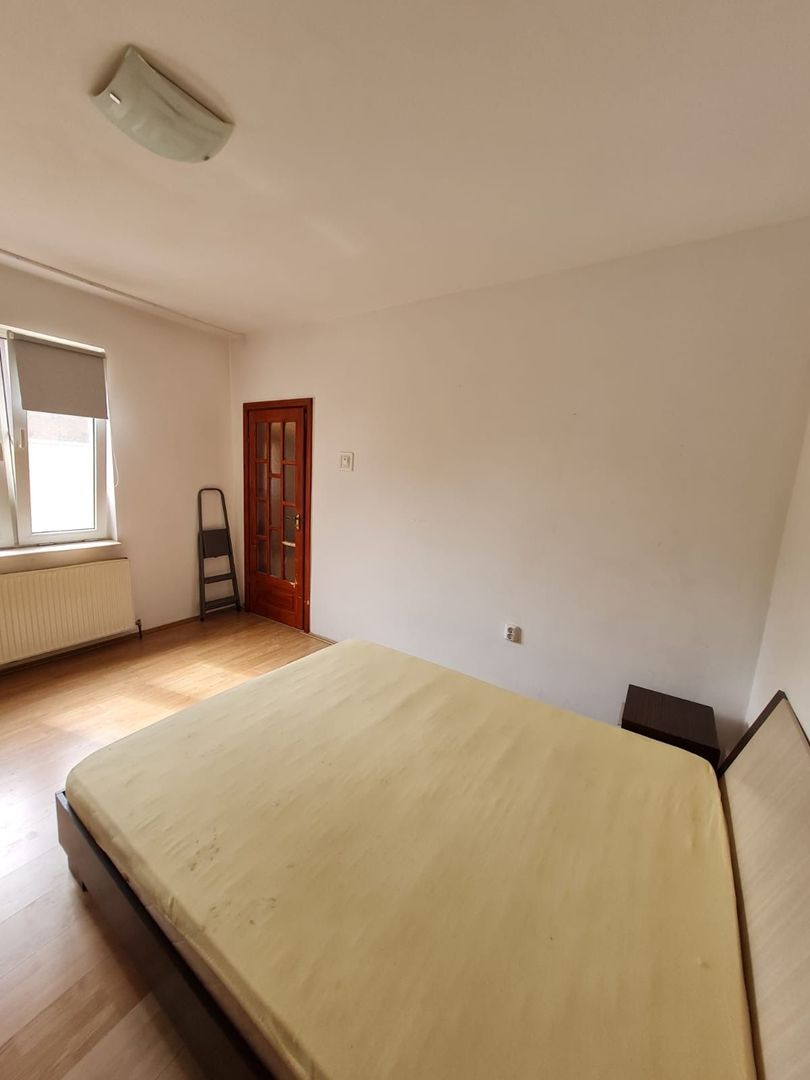 Casa cocheta zona Lipovei - Poză 8