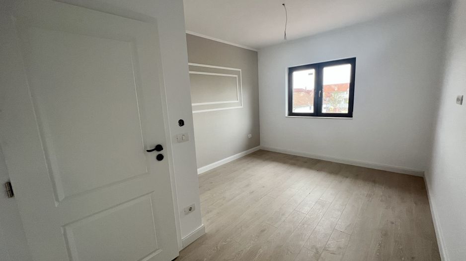 DUPLEX SPATIOS - Poză 12