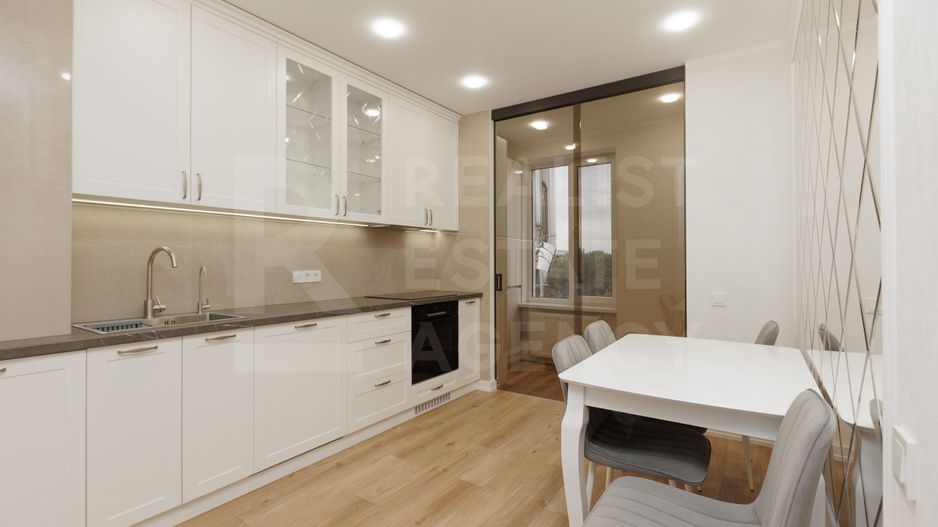 Vânzare, apartament, 2 camere, str. Ioana Radu, Buiucani - Poză 2