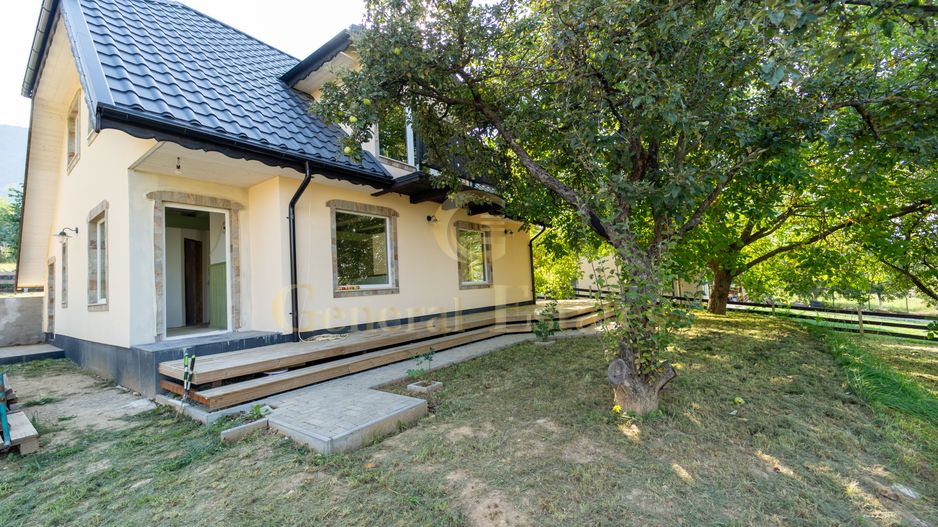 Casa de vacanță din Tohănița – locul unde muntele întâlnește liniștea - Poză 22
