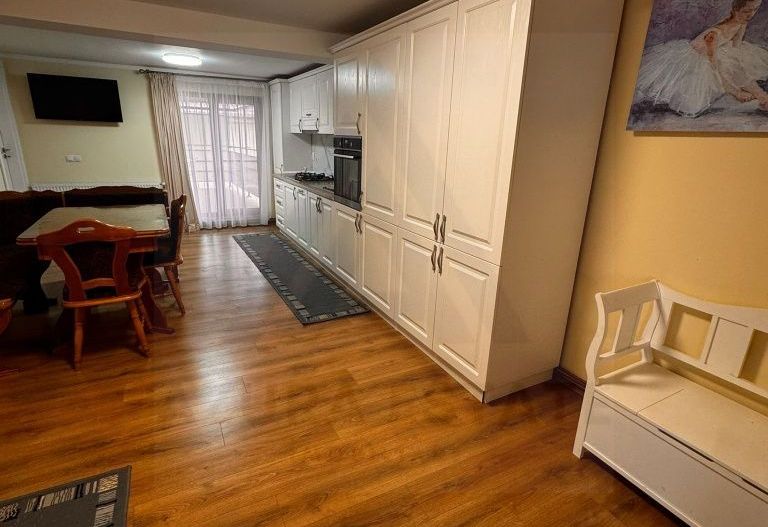 Apartament modern 3 camere 88 mp utili terasa generoasa - Poză 1