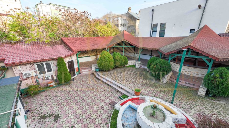 Ultracentral - Proprietate comercială P+M la 200 m de mare. - Poză 5