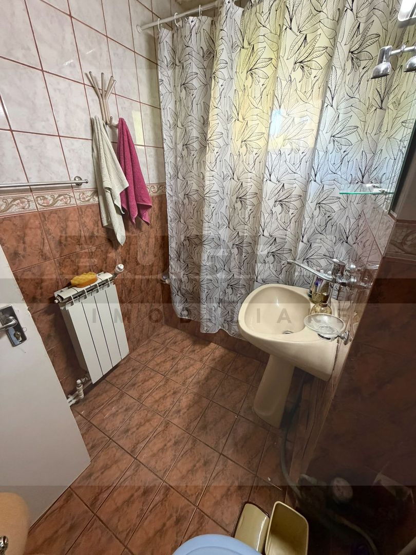 Apartament 3 camere decomandate, 72 mp, 2 bai, strada Dorobantilor - Poză 10