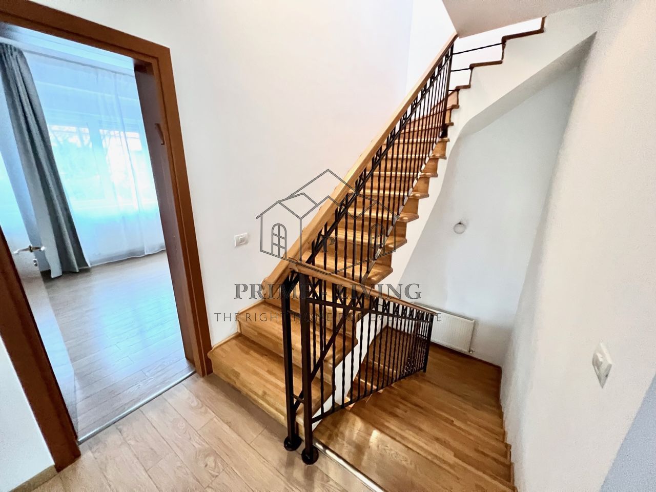 VILA CU 5 DORMITOARE LA INCHIRIERE IN COMPLEX REZIDENTIAL - Poză 19