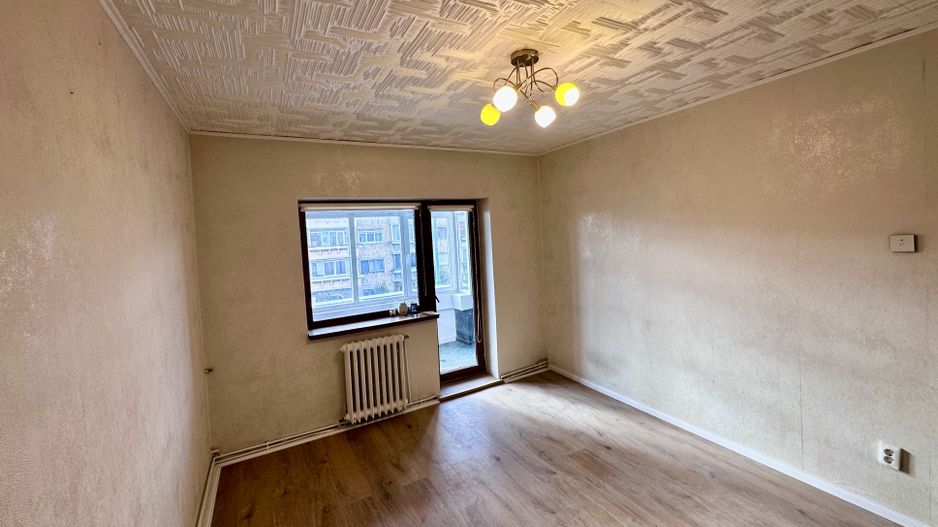 Apartament decomandat 3 camere de închiriat în Piața Bălcescu - Poză 12