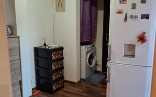 Vand apartament 2 camere, decomandat, 95000 euro - Poză 1